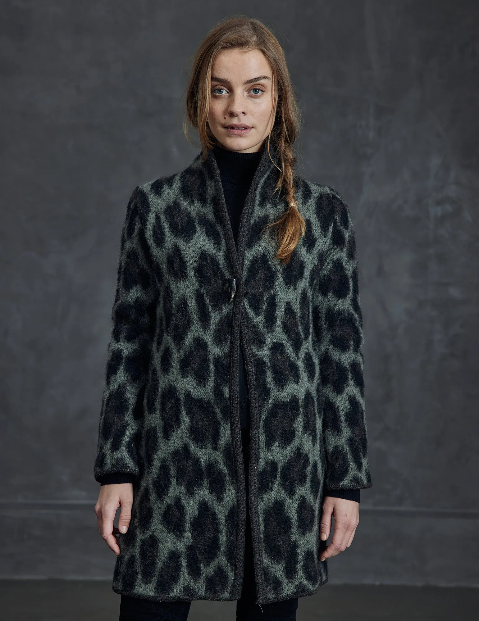 Bardastadir, ladies coat