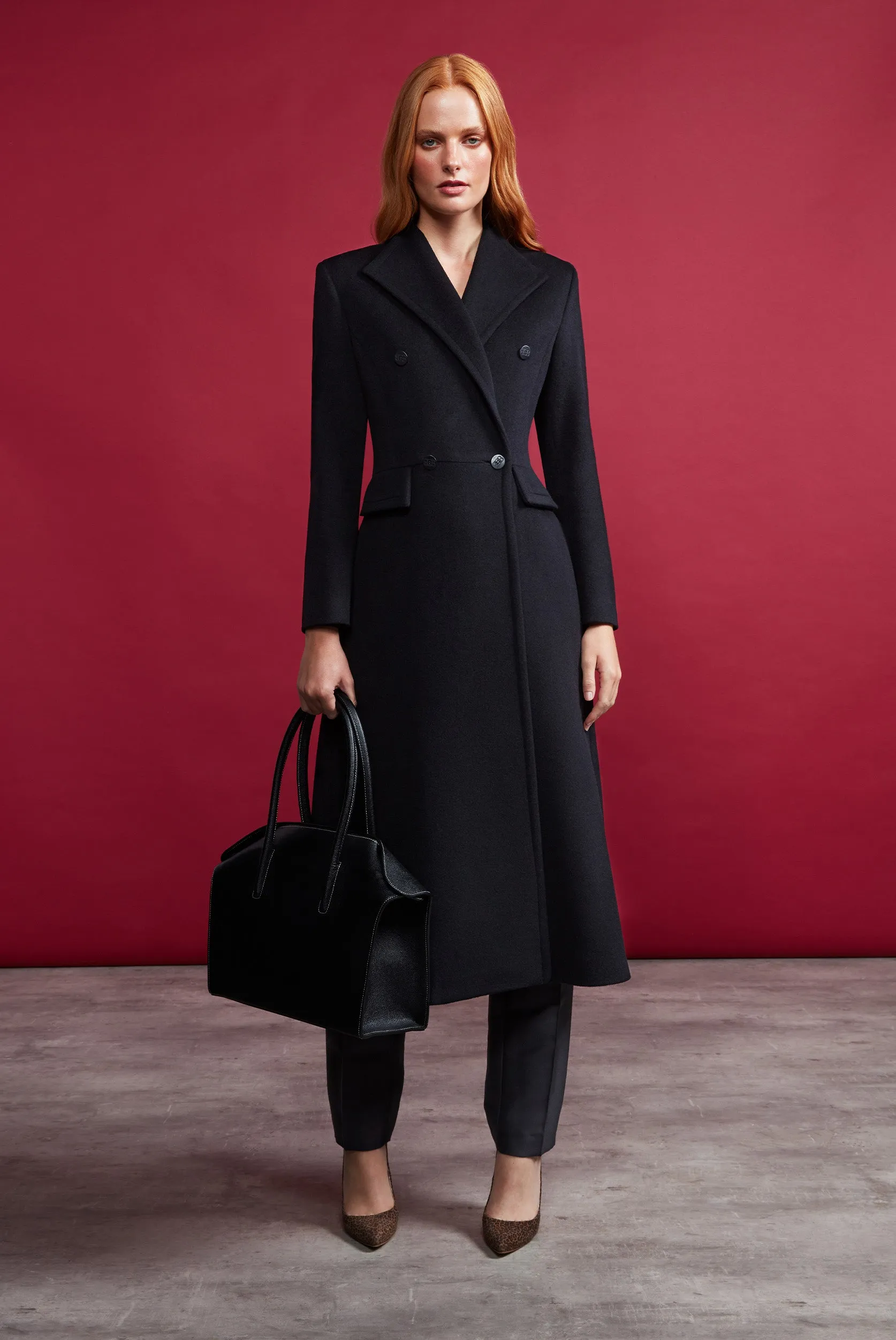 Cashmere/Wool Coat in Black - Dulcima