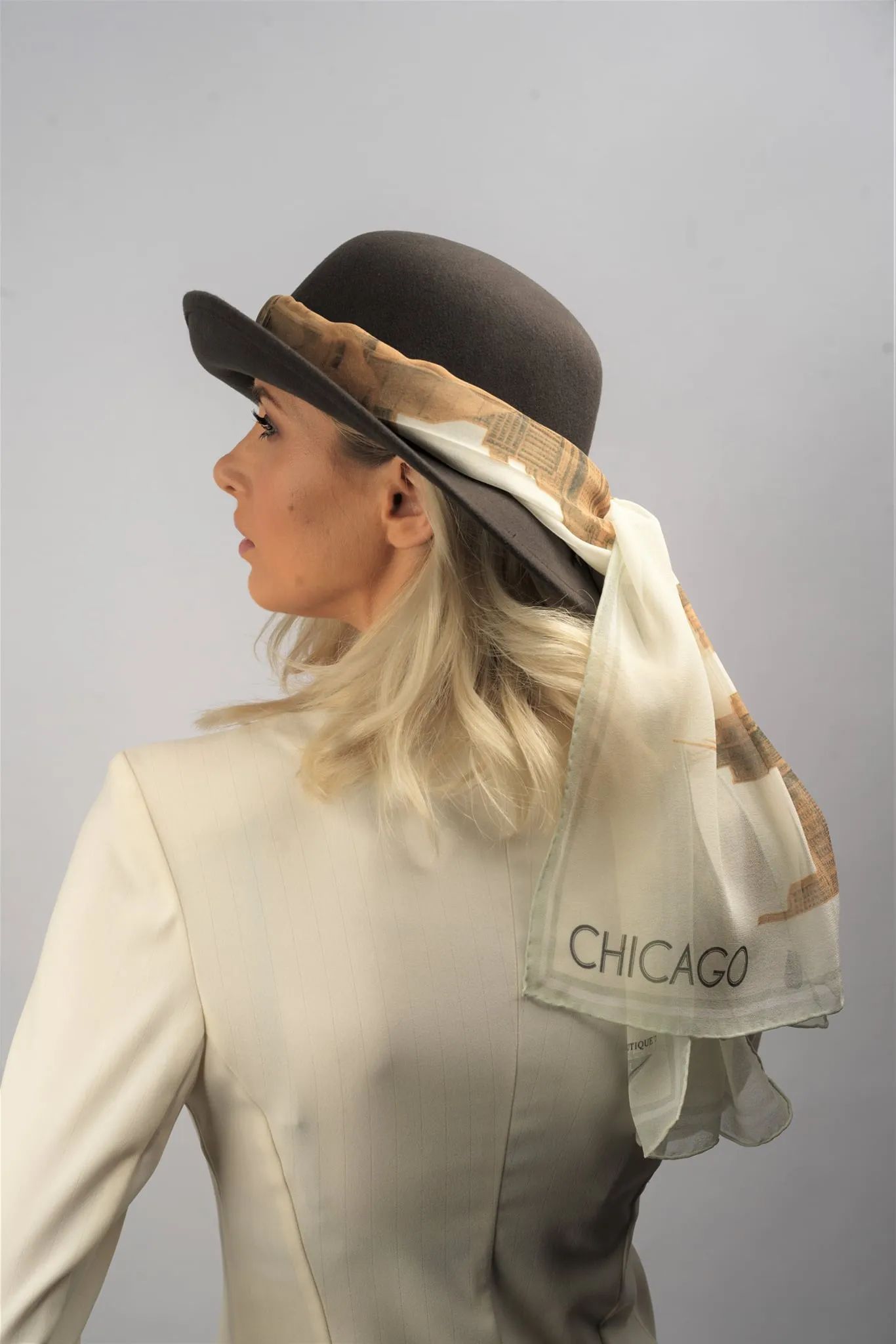 CHICAGO Skyline Designer 100% Silk Georgette Long Rectangle Scarf in Gold White