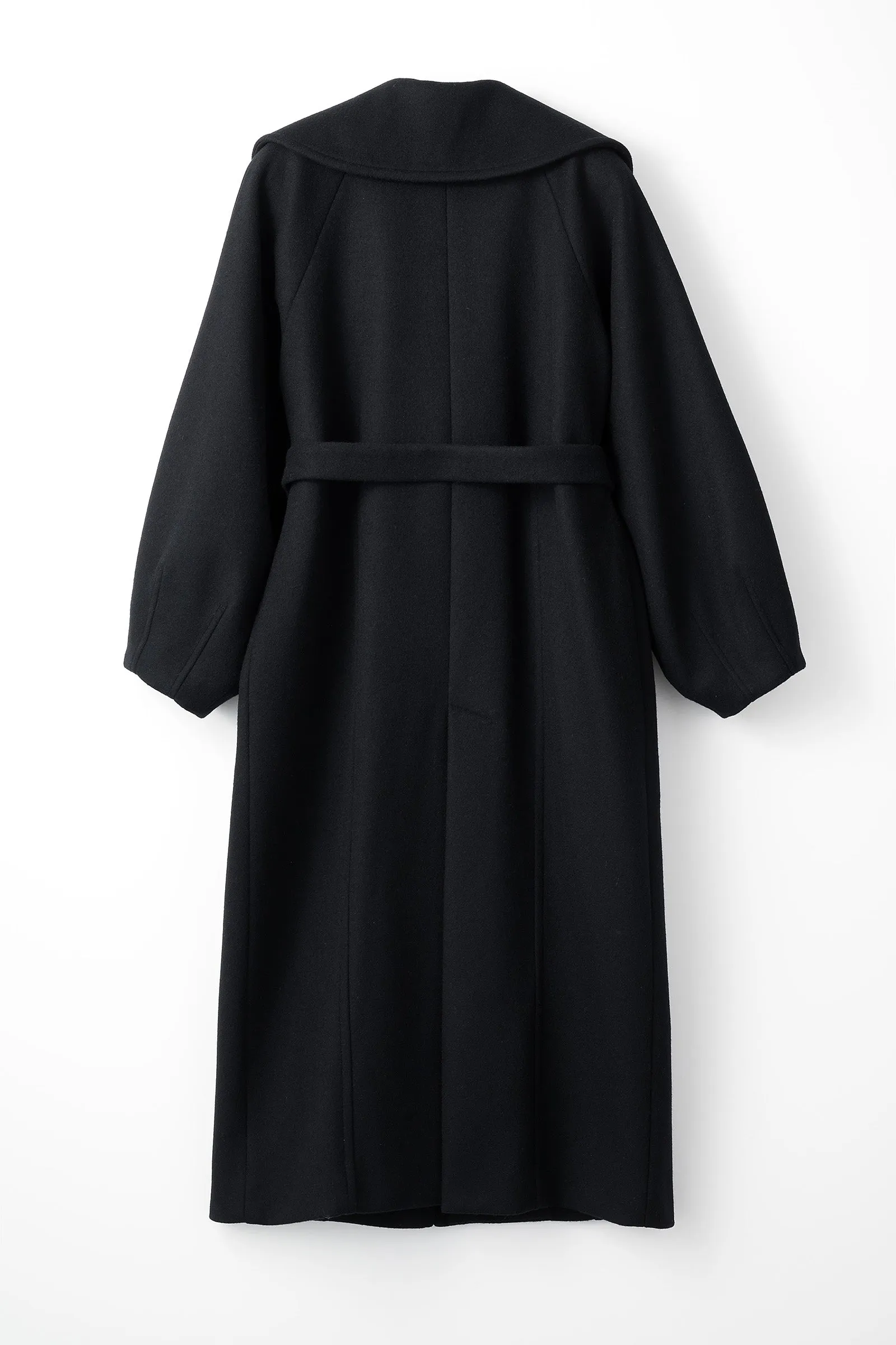 Curvy wool coat (Black)