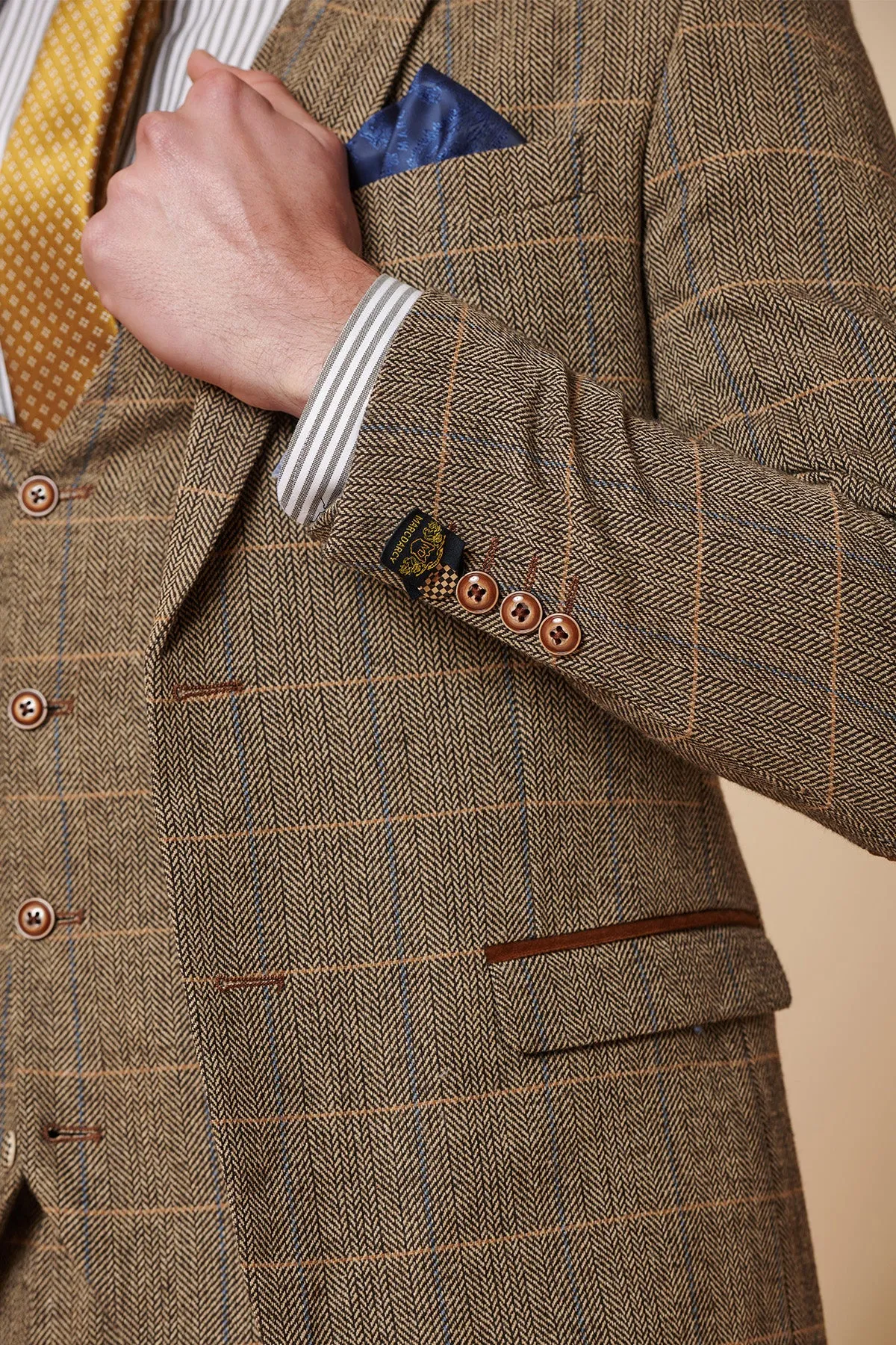 DX7 - Tan Tweed Check Two Piece Suit