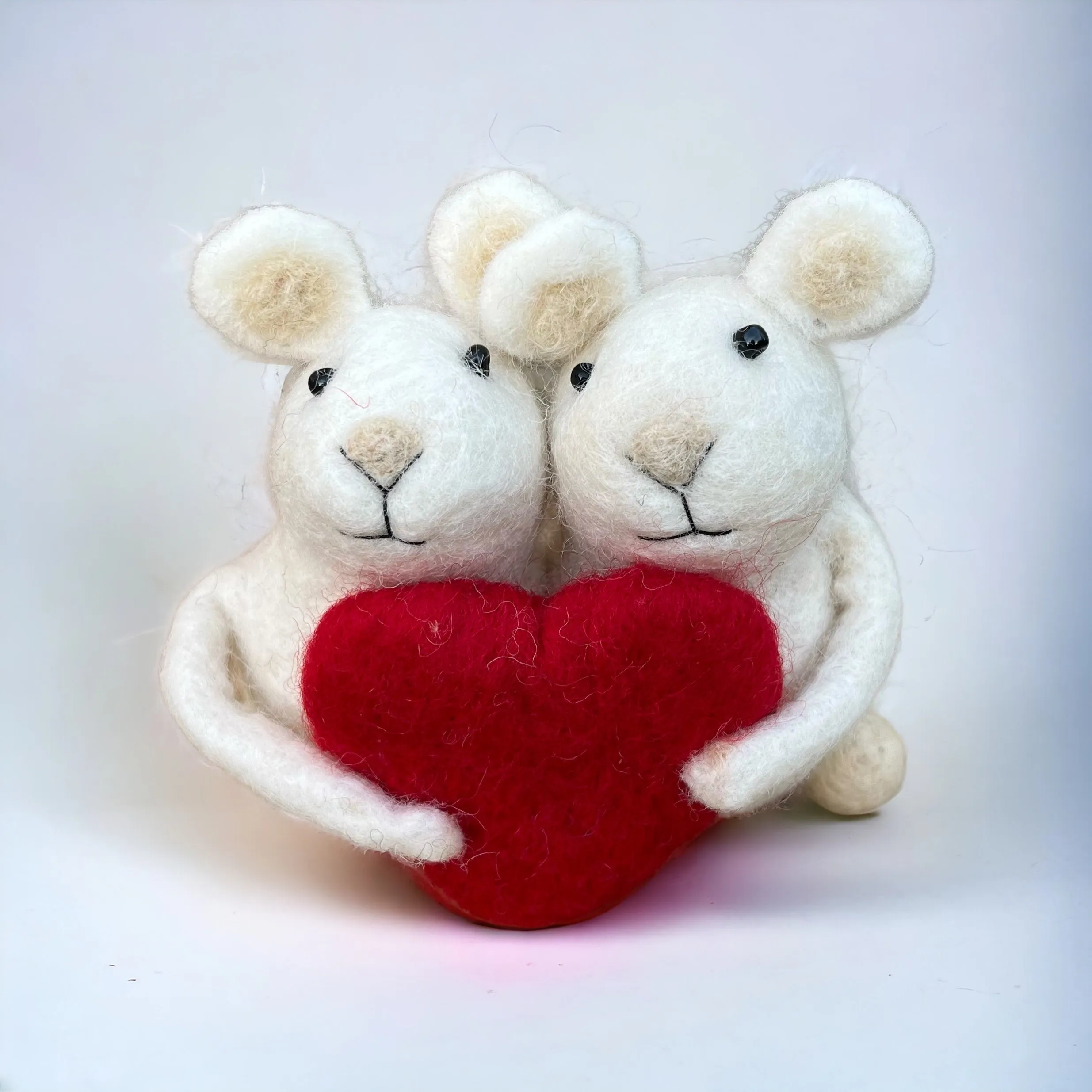 In love felt mice Valentine Birthday Gift Wedding Couple Bride Shower Gift Hugging Mice Wedding Cake Topper Unique Gift