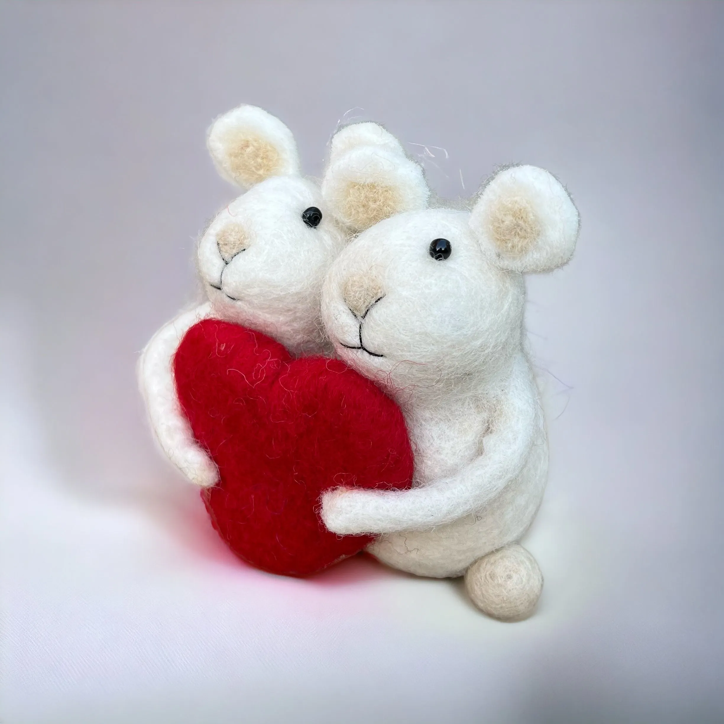 In love felt mice Valentine Birthday Gift Wedding Couple Bride Shower Gift Hugging Mice Wedding Cake Topper Unique Gift