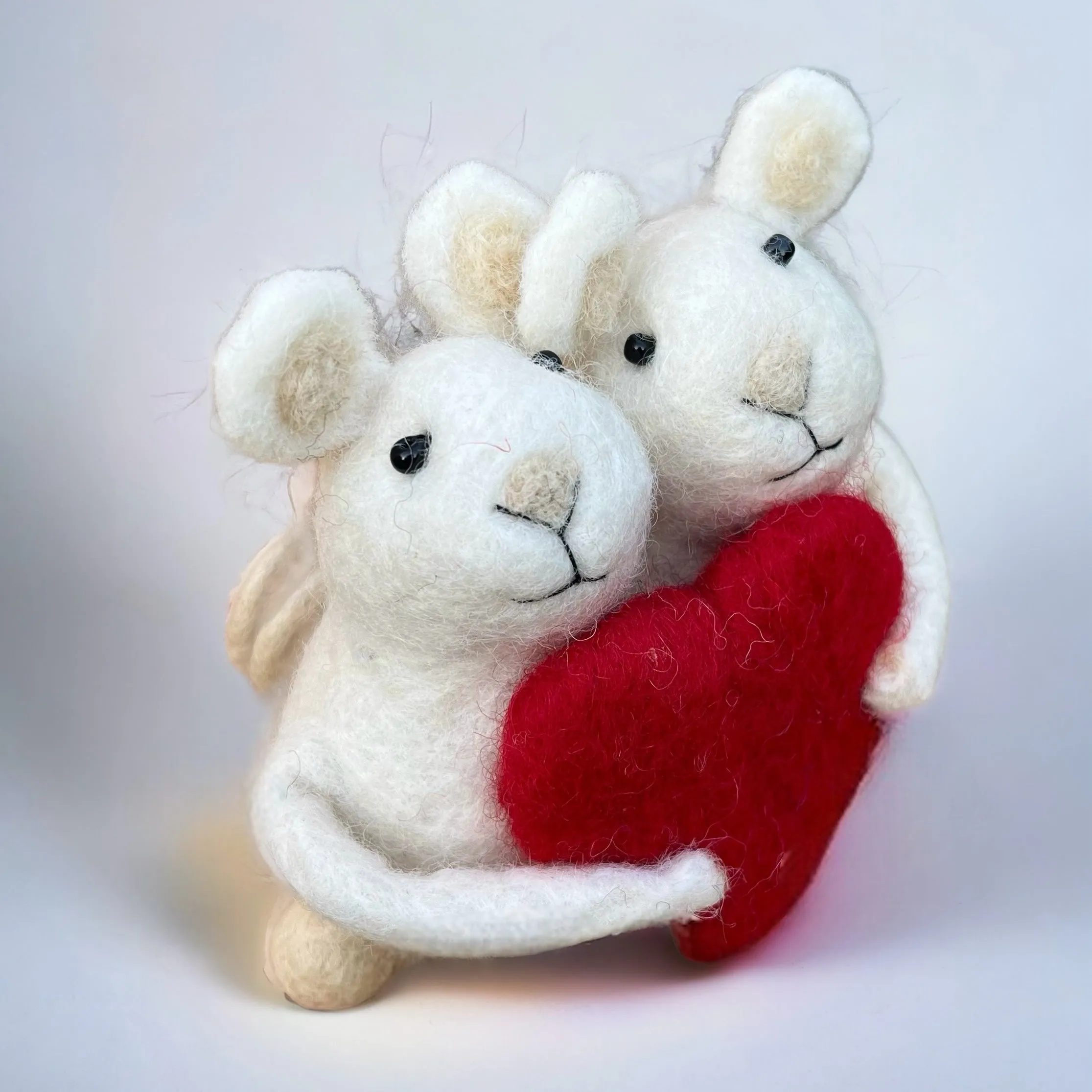 In love felt mice Valentine Birthday Gift Wedding Couple Bride Shower Gift Hugging Mice Wedding Cake Topper Unique Gift