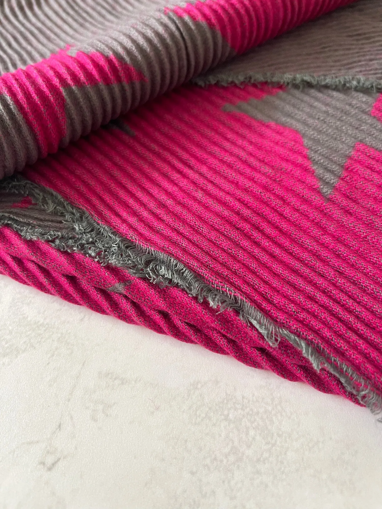 LARGE FUCHSIA PINK STAR THICK REVERSIBLE WINTER SHAWL BLANKET SCARF