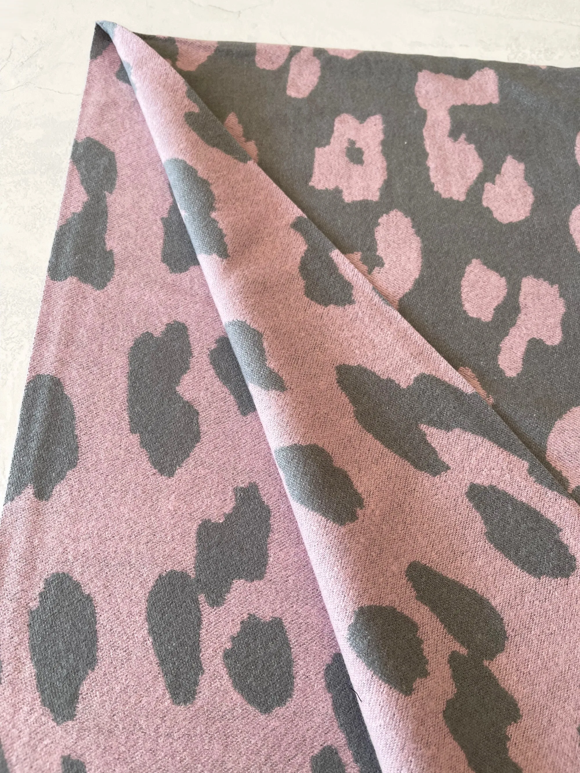 LARGE PINK CASHMERE LEOPARD PRINT REVERSIBLE WINTER SHAWL BLANKET SCARF