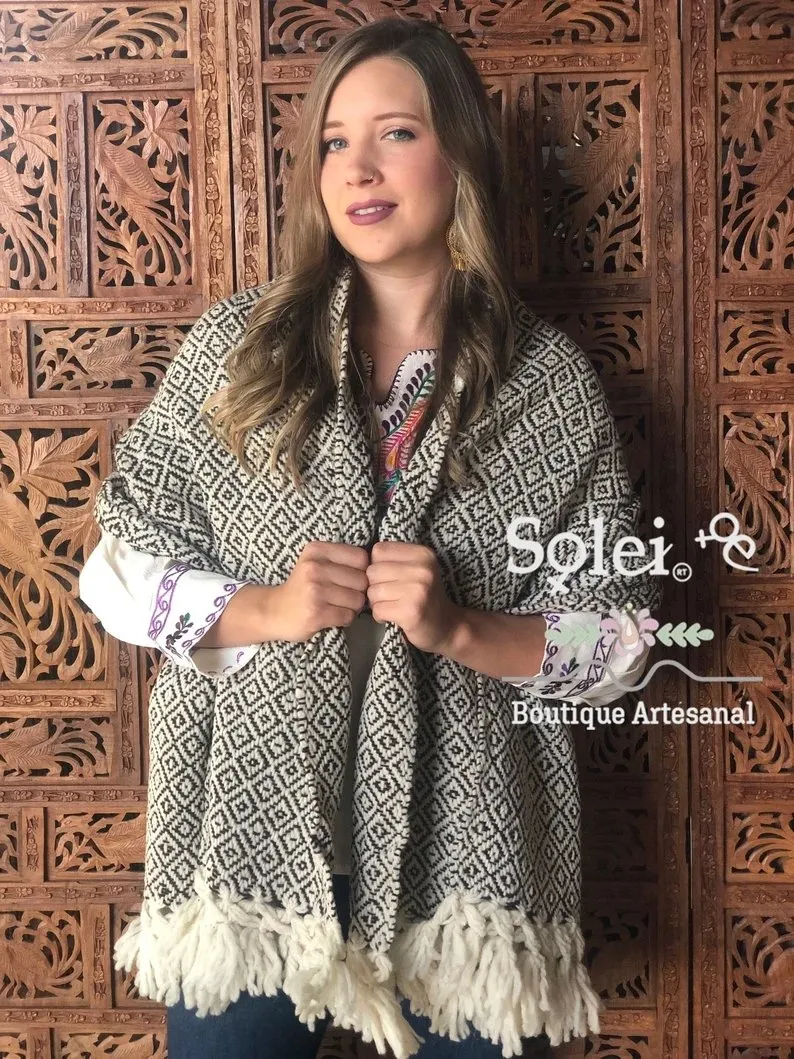 Mexican Traditional Wool Rebozo. Rebozo de Lana