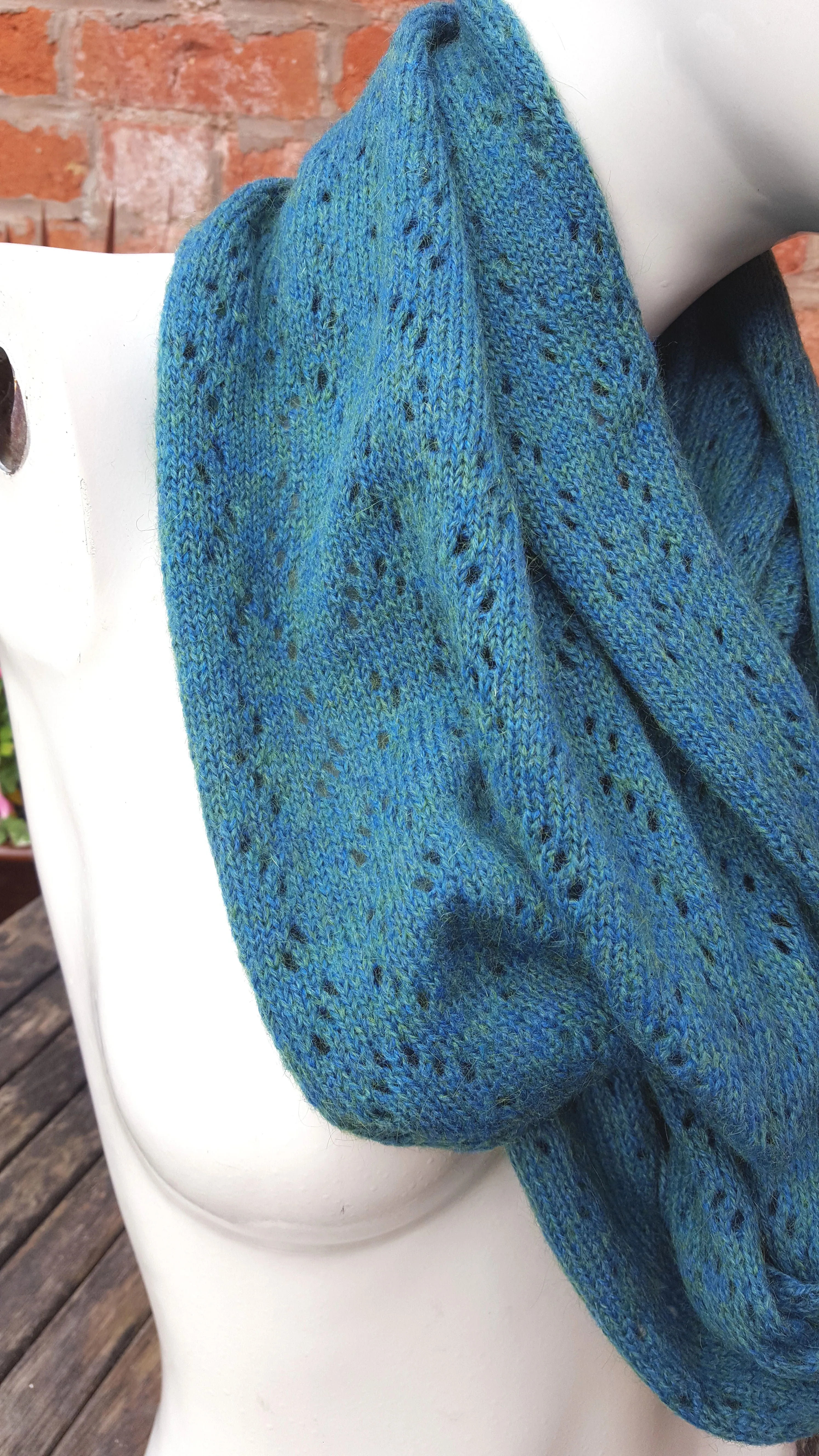 Mohair & Acrylic yarn, Handmade cowl, infinity scarf, in peacock green