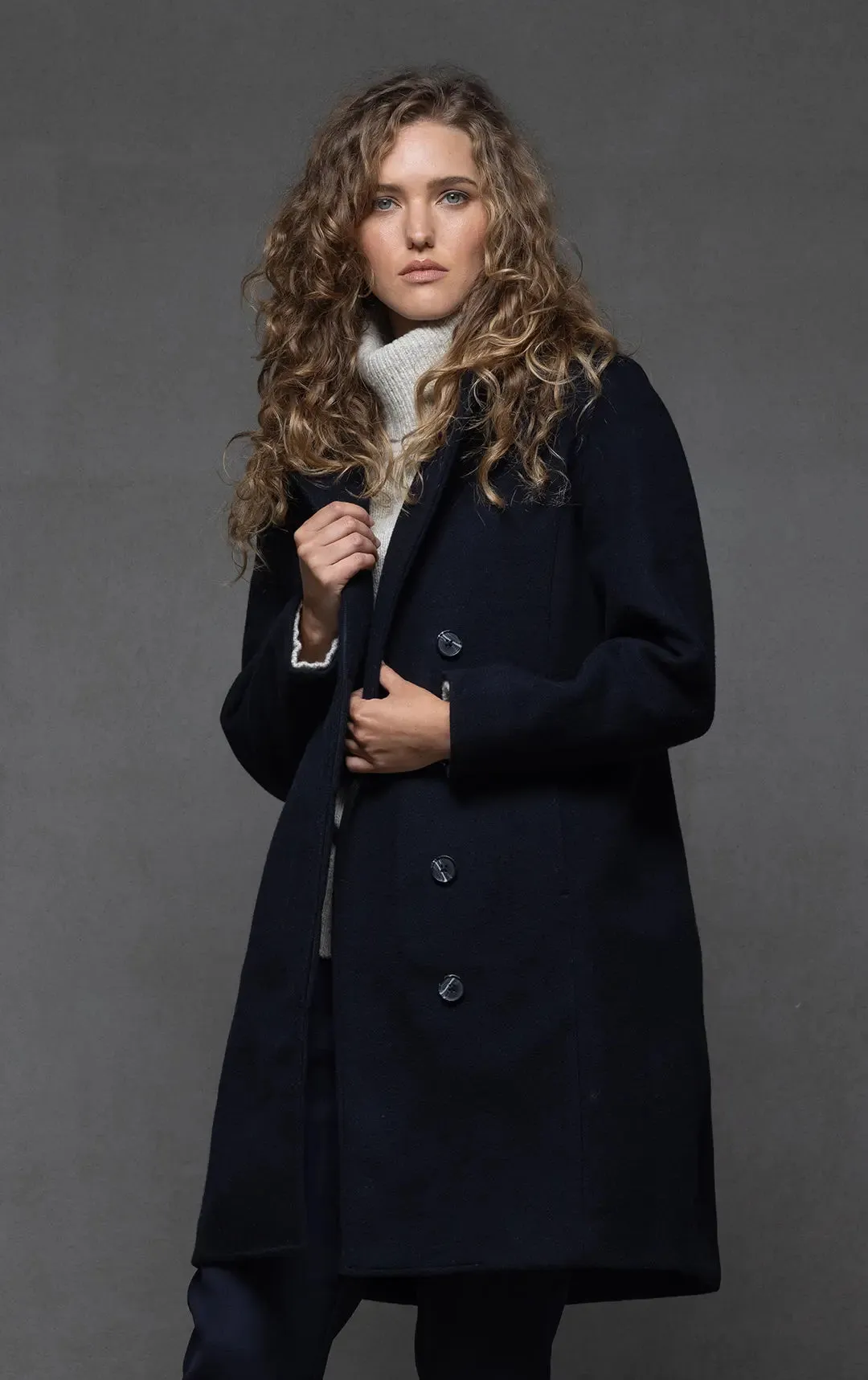 PERFORMANCE WOOL TAILORED COAT