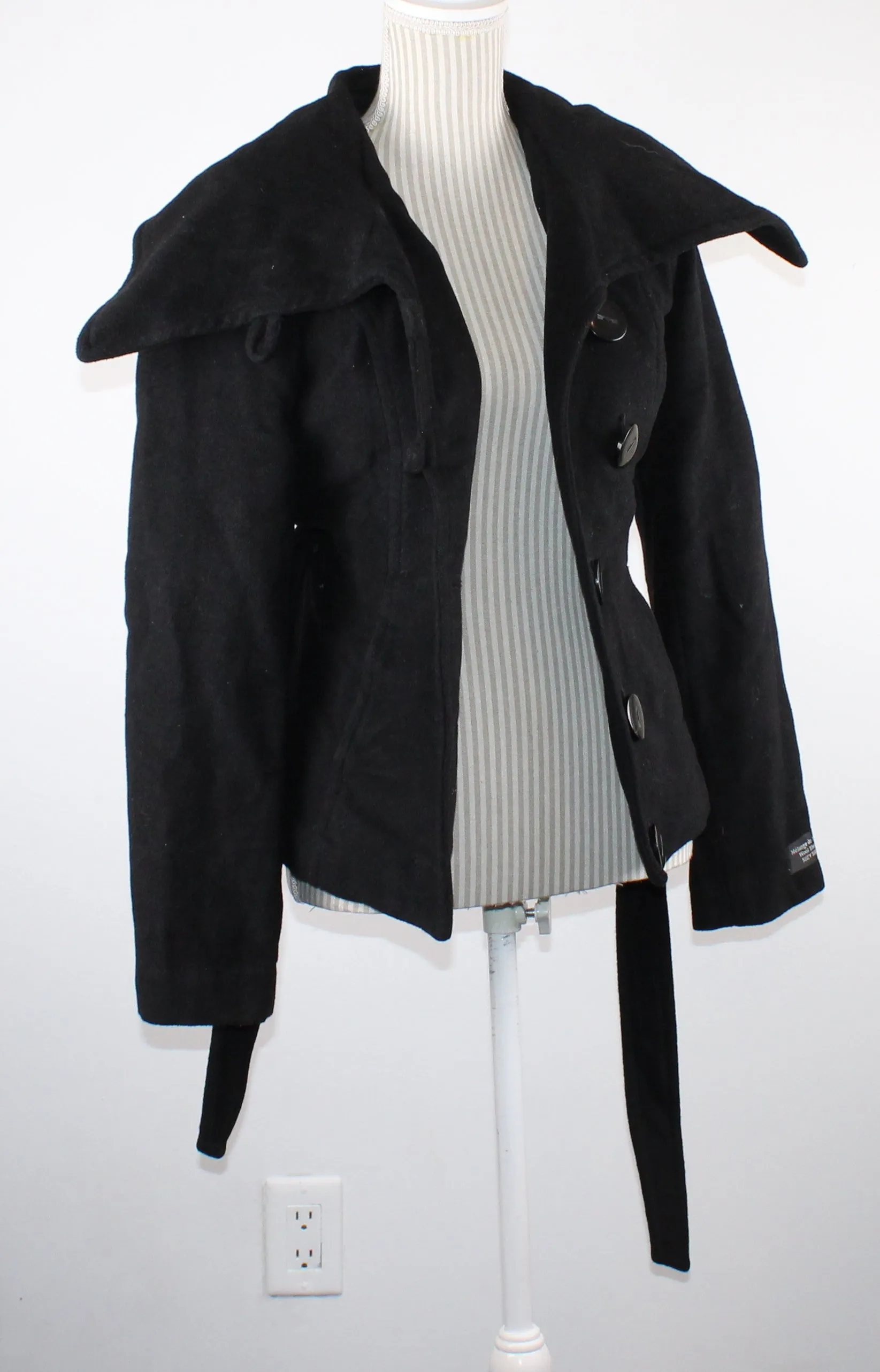 SUZY SHIER BLACK WOOL COAT LADIES SMALL PRE-LOVED