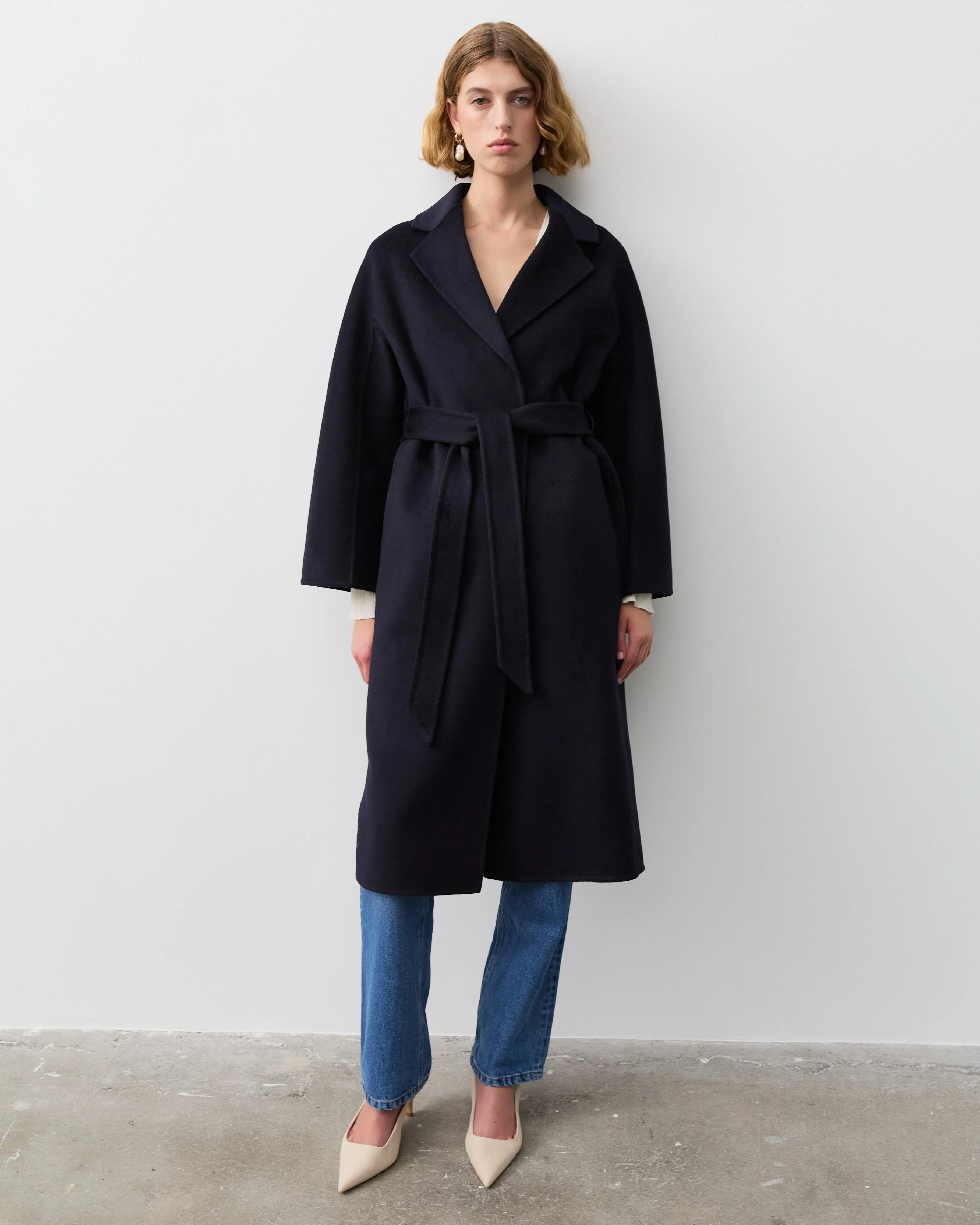 THE CURATED CLASSIC COAT - NAVY