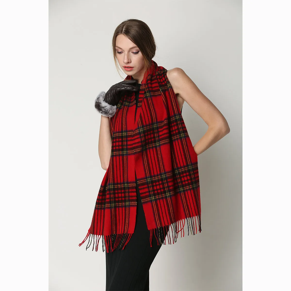 Ugg 100% Wool Scarf Check Red and Navy