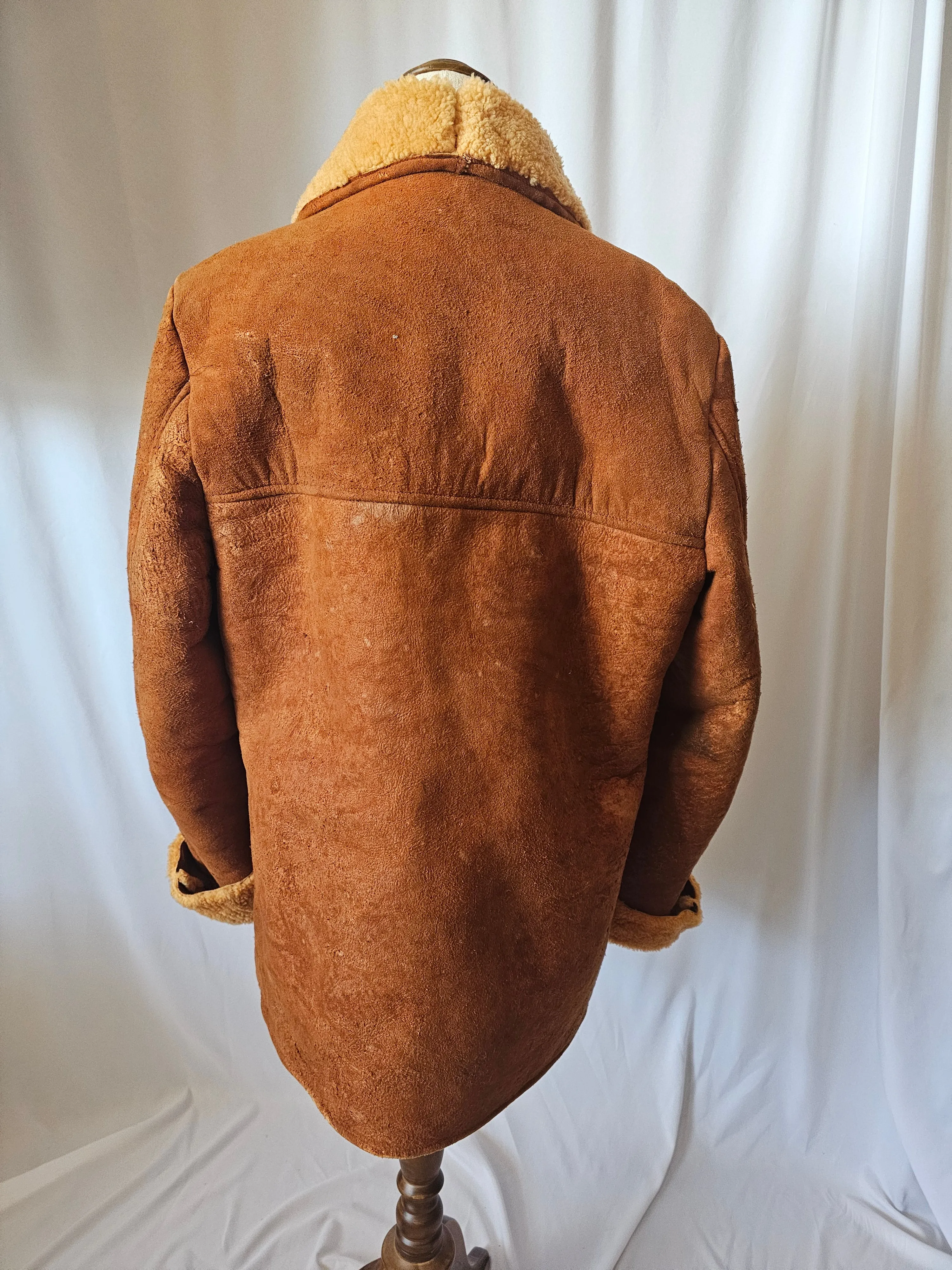 VINTAGE 1970s SHERPA JACKET SIZE 40.(AUS 12/14)