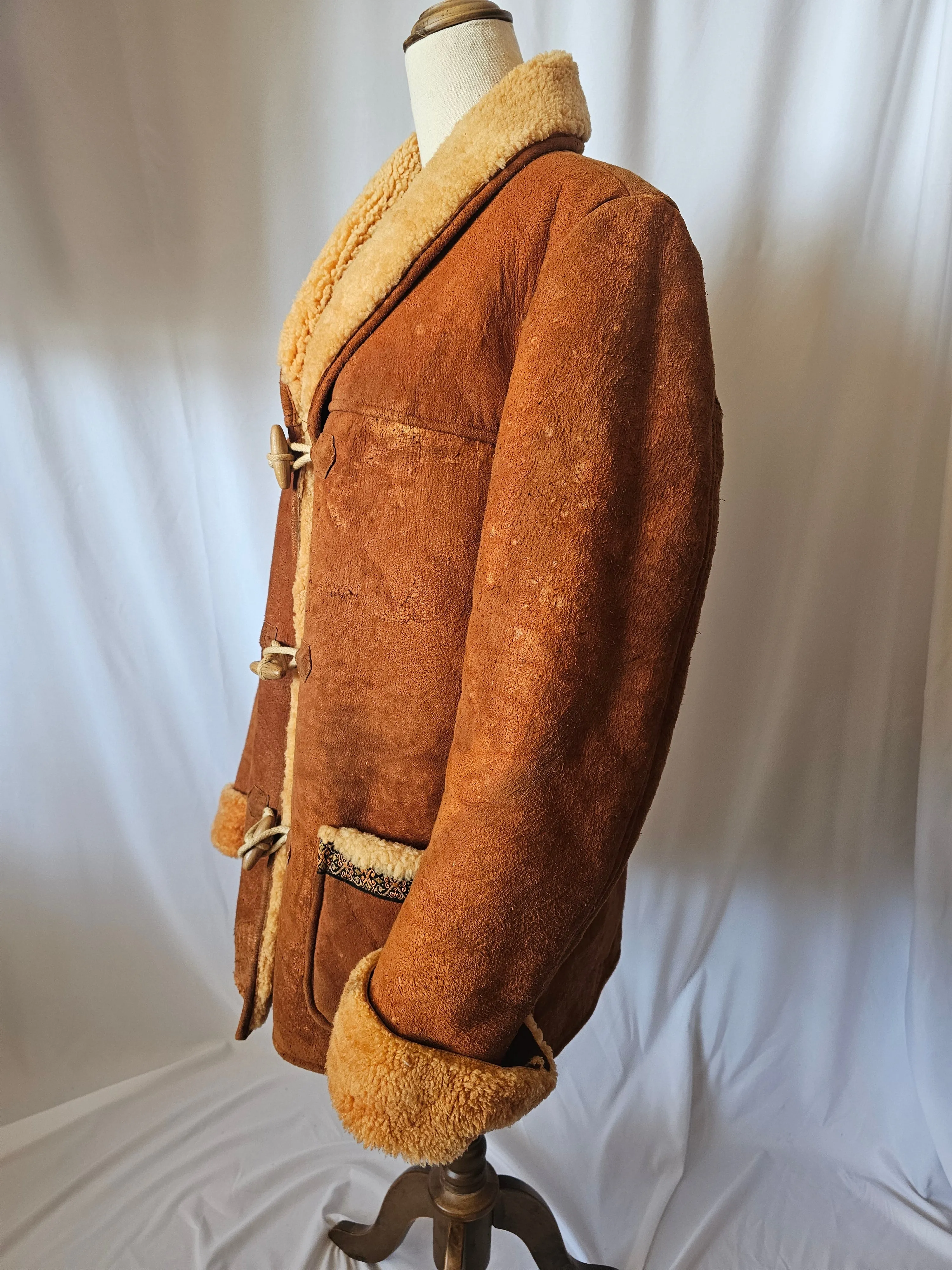 VINTAGE 1970s SHERPA JACKET SIZE 40.(AUS 12/14)