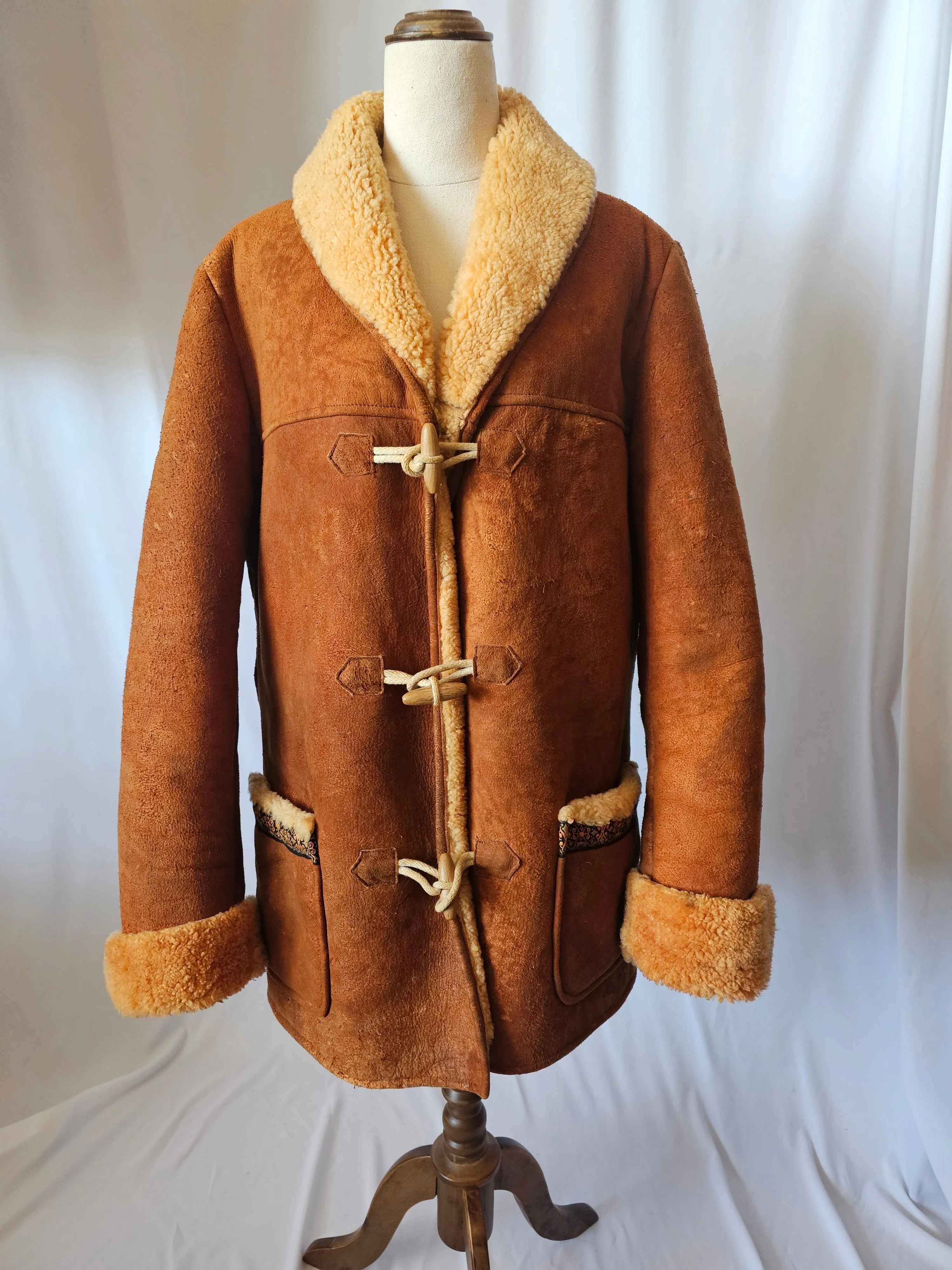 VINTAGE 1970s SHERPA JACKET SIZE 40.(AUS 12/14)