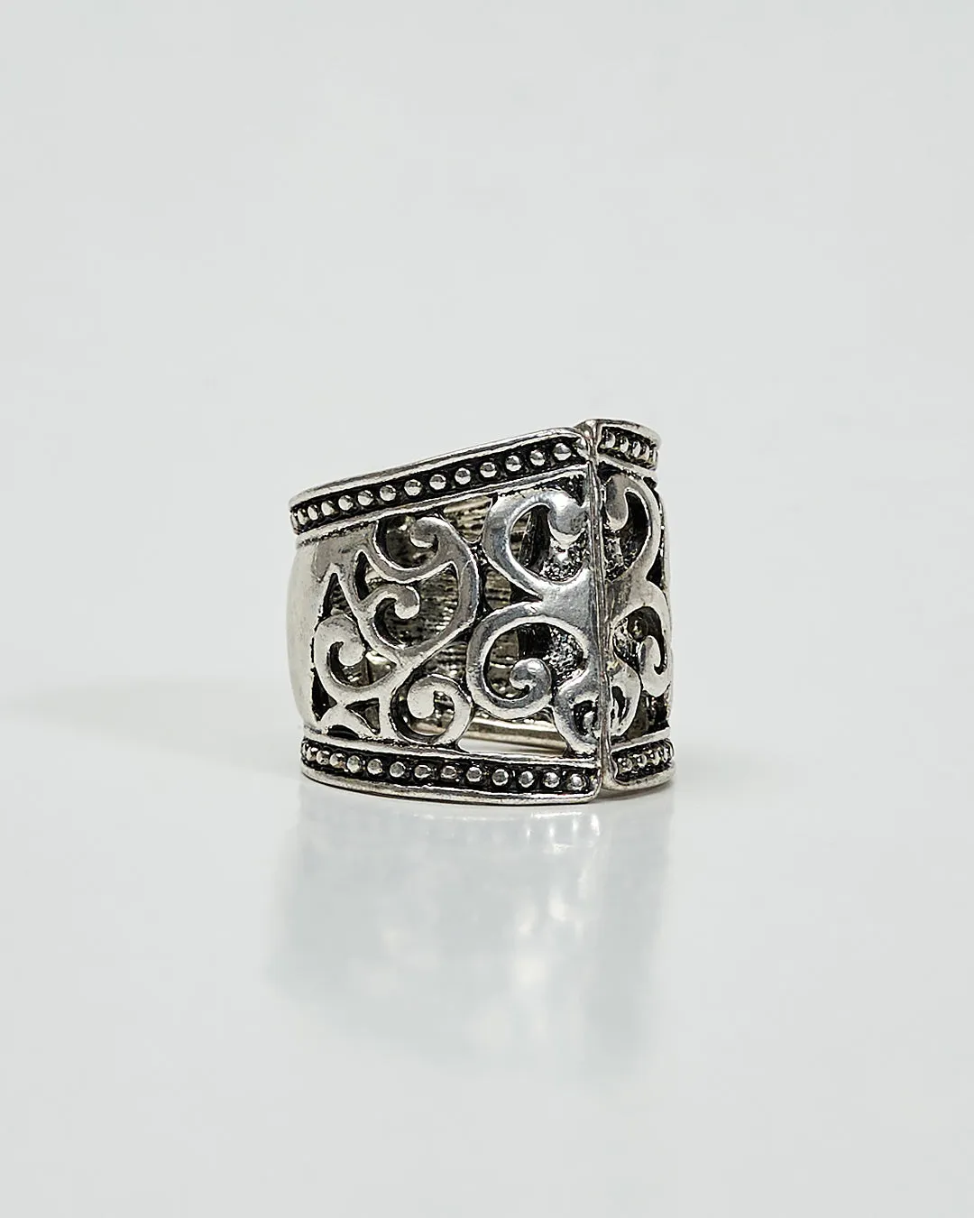 VINTAGE MAGNET Filigree Scarf Charm Ring Antique Silver